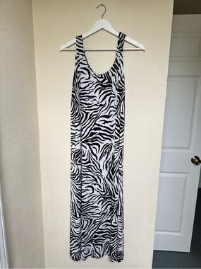 Zebra Print Sleeveless Maxi Dress in Black and White